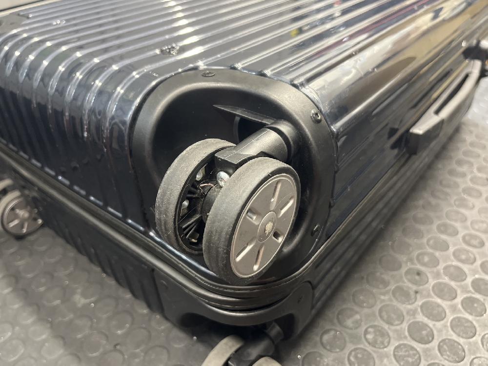 RIMOWAハウジング(キャスターの土台)交換